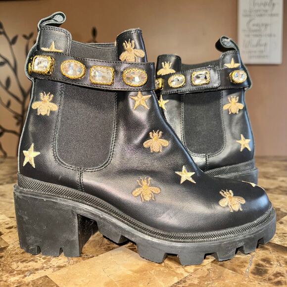 Gucci Women's Bee Accent Leather Ankle Combat Boots in Black - Picture 1 of 12